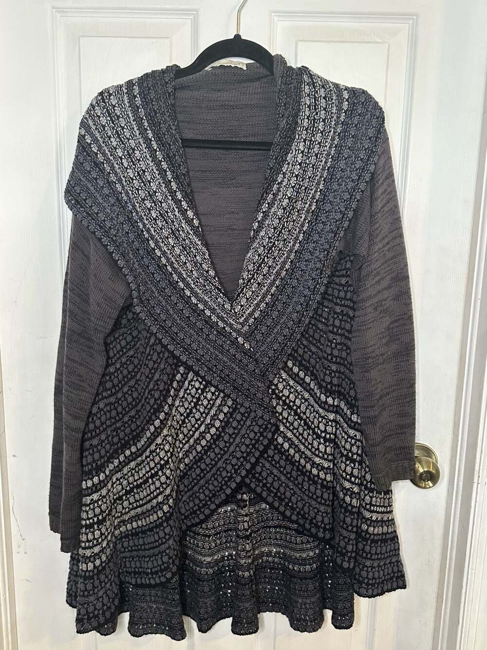 Keren Hart Women's Gray and Black Multi-Pattern Waterfall Open Front Cardigan